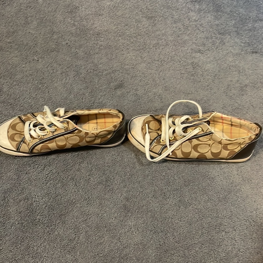Coach Shoes - Picture 2 of 2